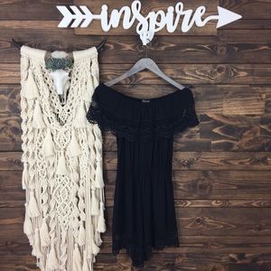 Catch Me | Scalloped Crochet Lace Off Shoulder Romper